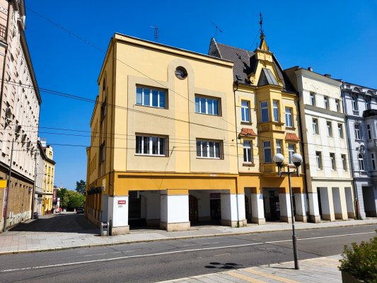 U Jaktářské brány 155, 156, Opava