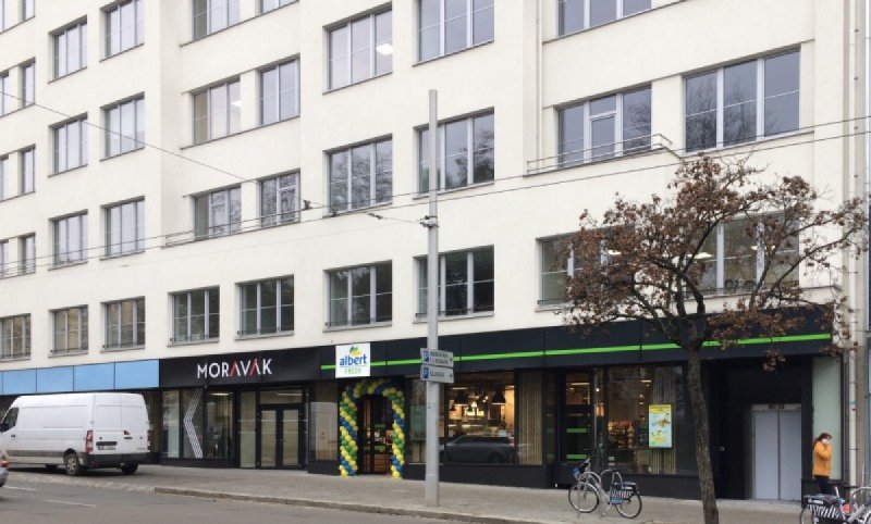 The first Albert Fresh supermarket is in Brno on MORAVÁK